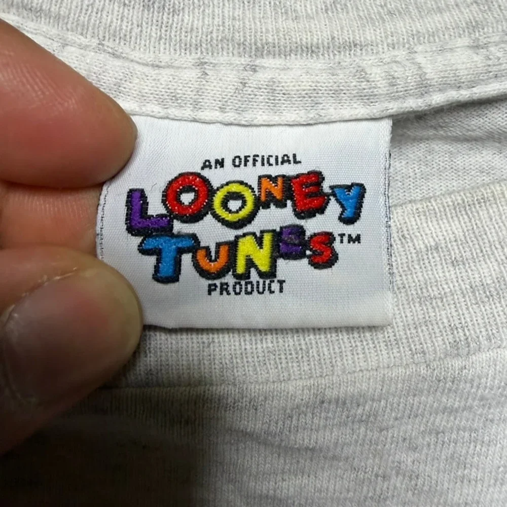Looney Tunes T-Shirt Mens XL Gray Bugs Bunny Midnight Snack Vintage 90s Graphic